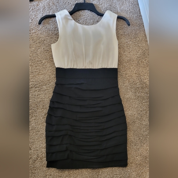 Express Dresses & Skirts - Express black dress